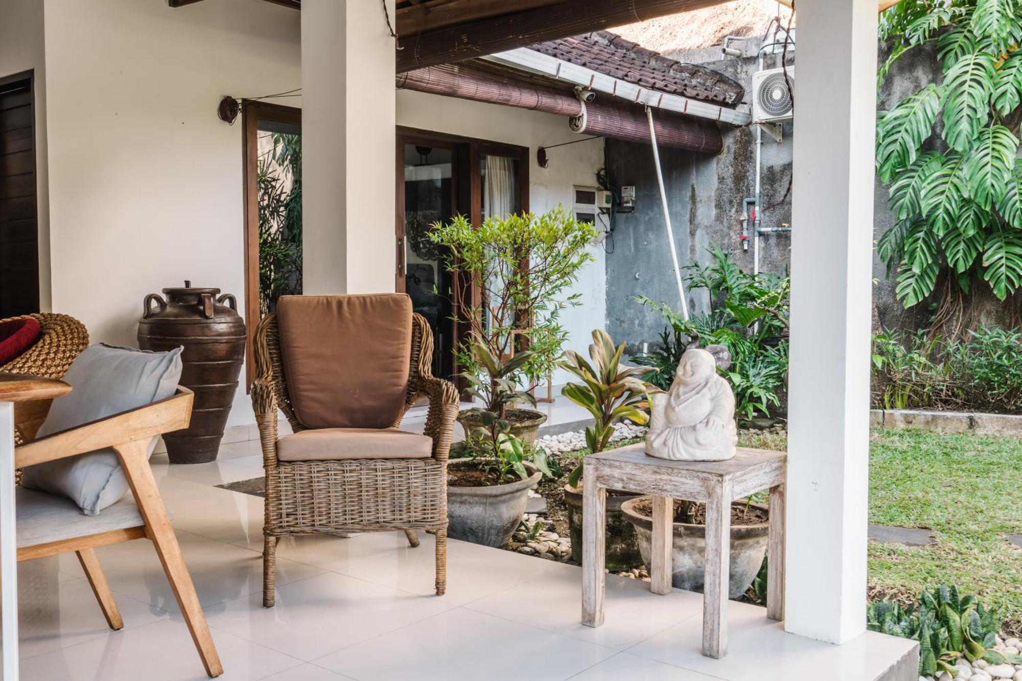 Sari Temuku Villa Seminyak Exterior foto