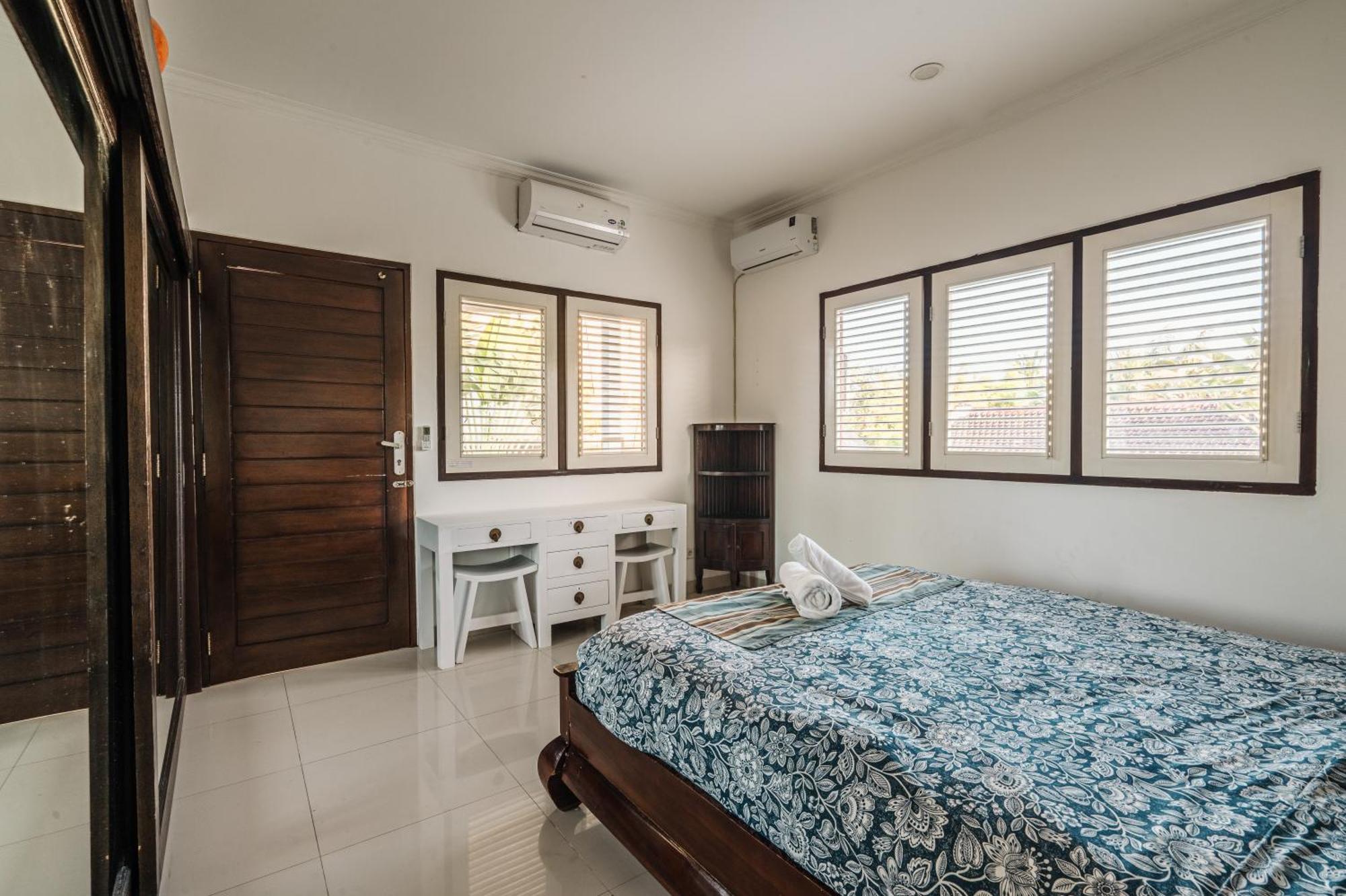 Sari Temuku Villa Seminyak Exterior foto