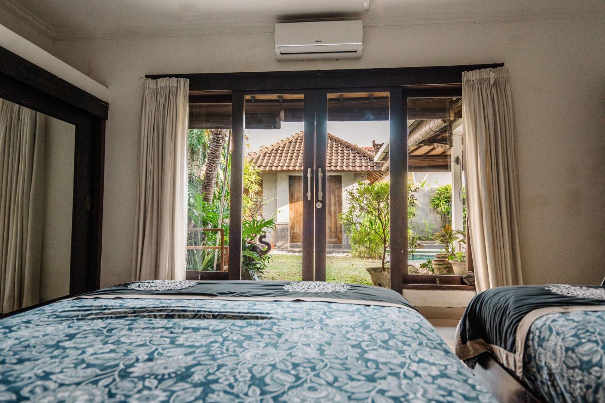 Sari Temuku Villa Seminyak Exterior foto