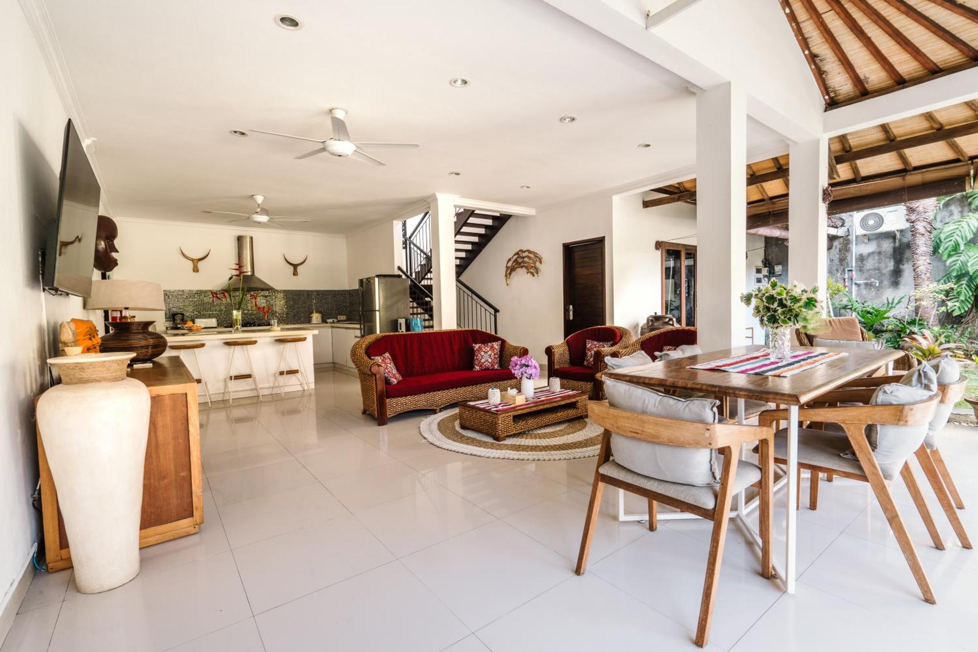Sari Temuku Villa Seminyak Exterior foto